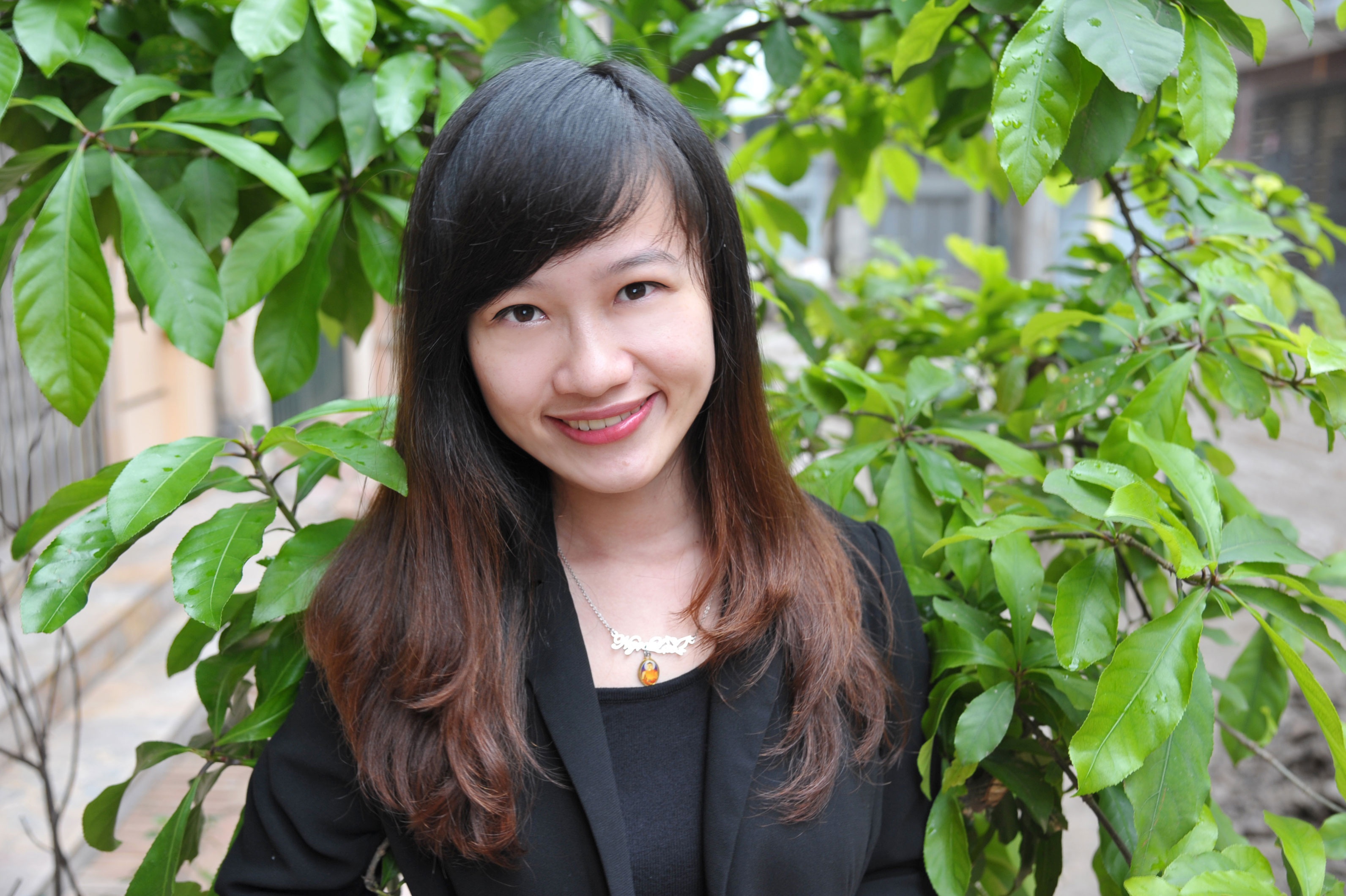 Giam doc tre va hanh trinh mo cong ty my pham cam gao hinh anh