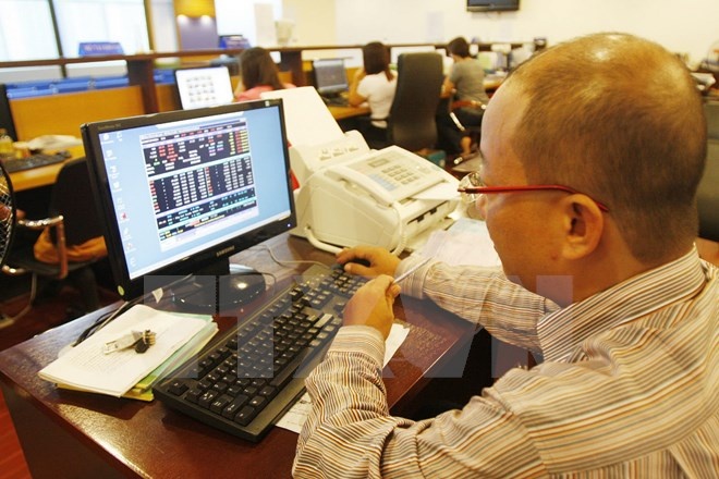 Kenh dau tu nao se mang lai ky vong sinh loi cao nam 2015? hinh anh