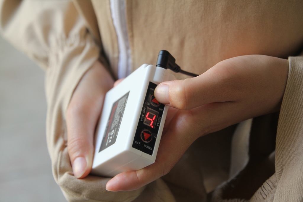 Quat 1,2 trieu dong bien ao thuong thanh dieu hoa hinh anh