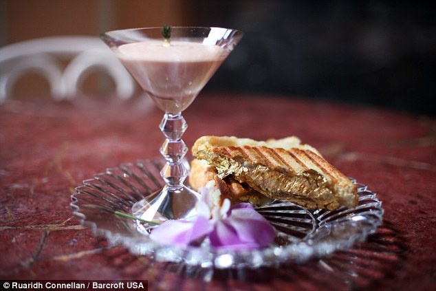 Co gi trong banh sandwich dat nhat the gioi? hinh anh