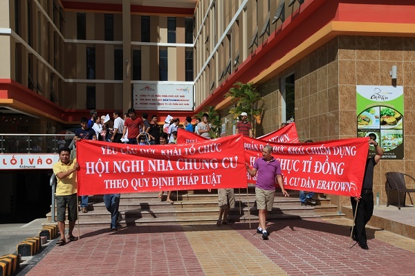 Tranh chap o chung cu: Cuoc chien khong co hoi ket hinh anh