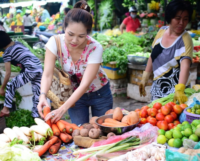 Hang Trung Quoc ve nhieu, gia van cao hinh anh