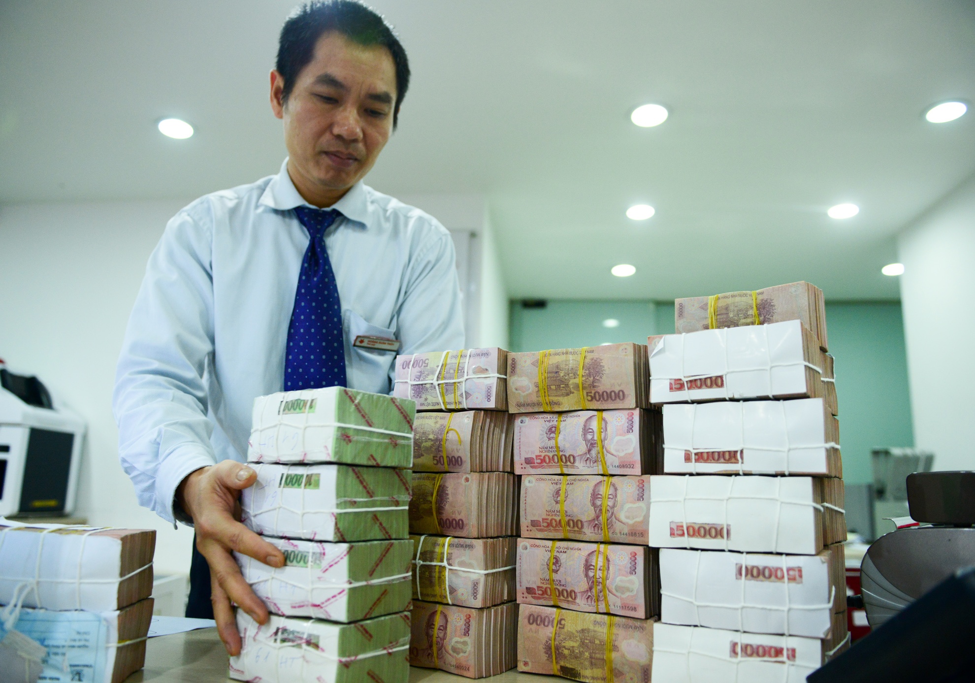 Sang nay chot muc tang luong toi thieu vung 2016 hinh anh