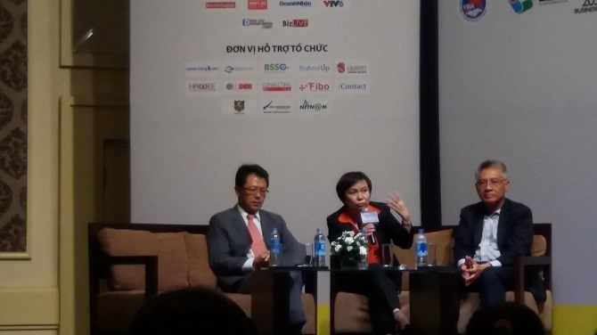 Nữ tướng PNJ chia sẻ tại Vietnam CEO Forum 2015.