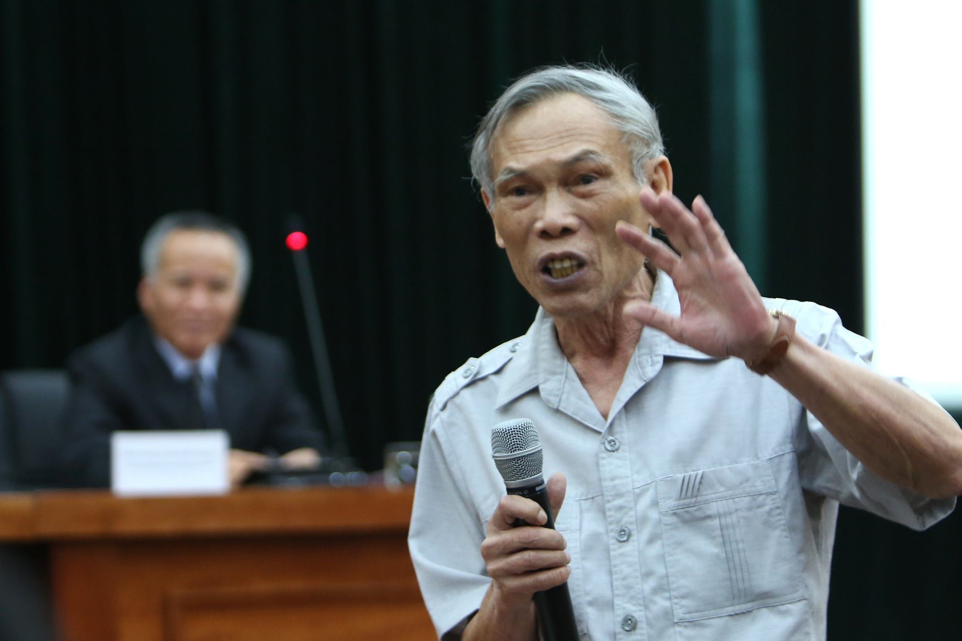 'Khong nen song qua nhieu trong cam xuc TPP' hinh anh