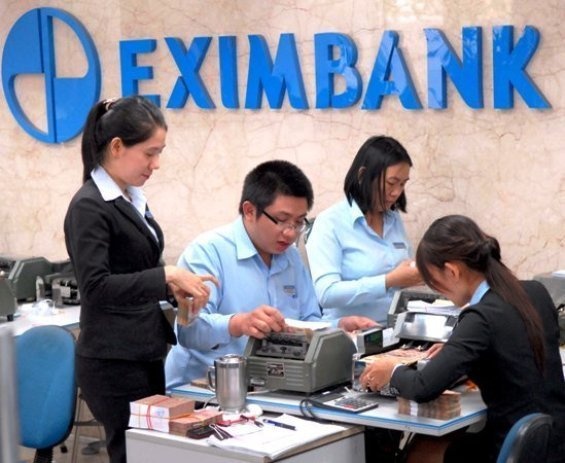 Eximbank rut het nguoi khoi Sacombank hinh anh