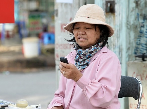 Nguoi dung thue bao tra sau qua thiet thoi hinh anh