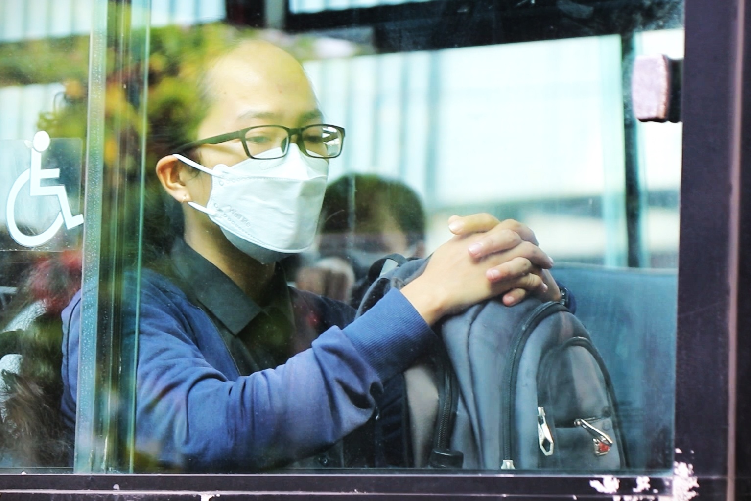 Loi ke cua nan nhan bi quay roi tren xe buyt o TP.HCM hinh anh