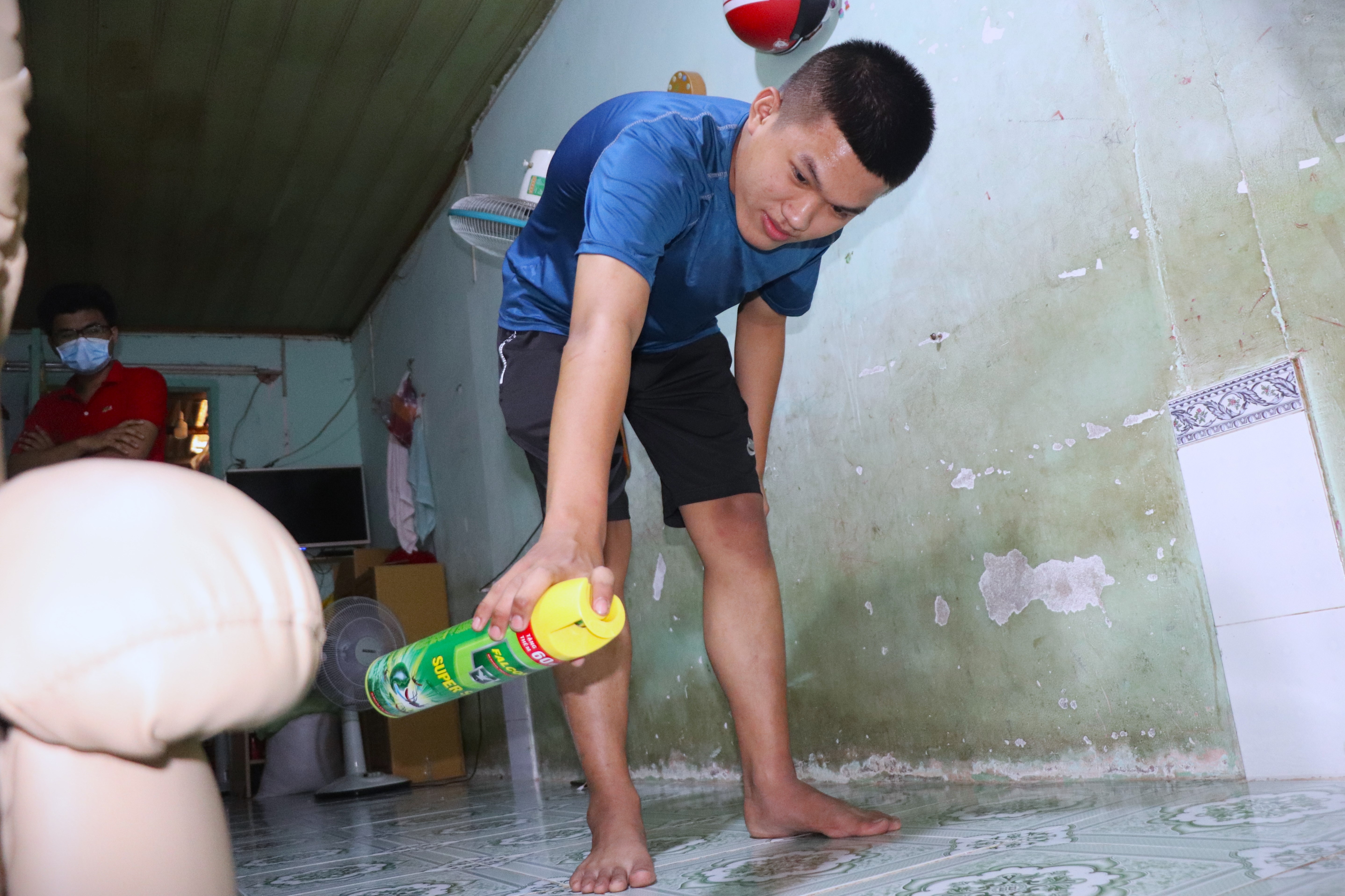 Nguoi dan TP.HCM kho so doi pho voi muoi hinh anh