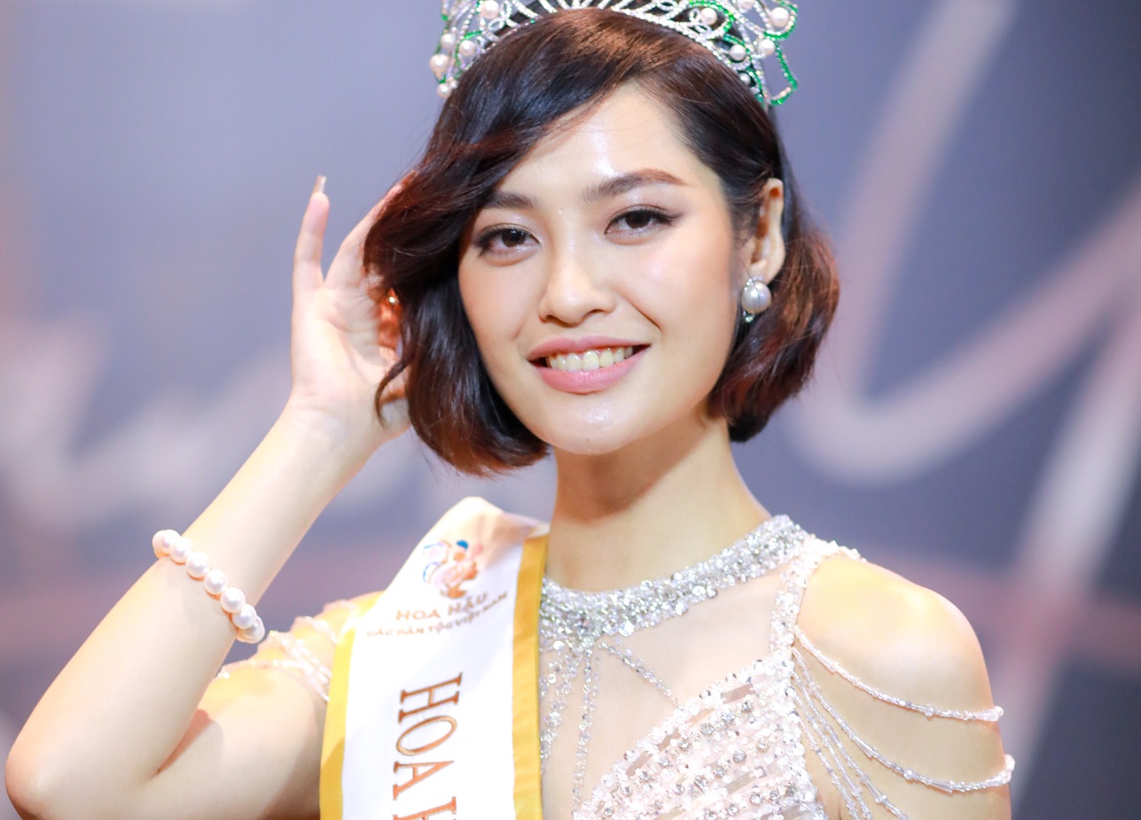 Nong Thuy Hang binh than khi song gio ap toi hinh anh