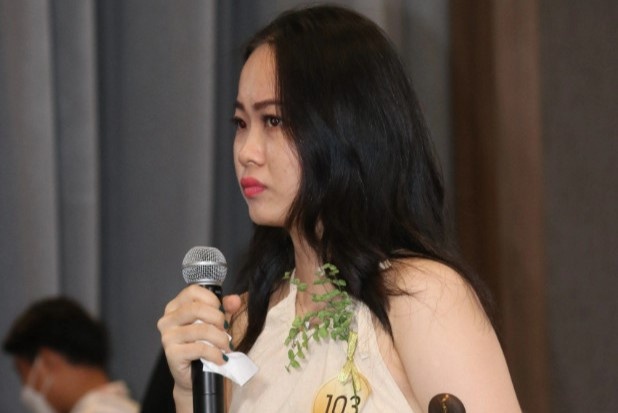 Thi sinh Miss Grand Vietnam 2022 khoc lon khi bi loai hinh anh