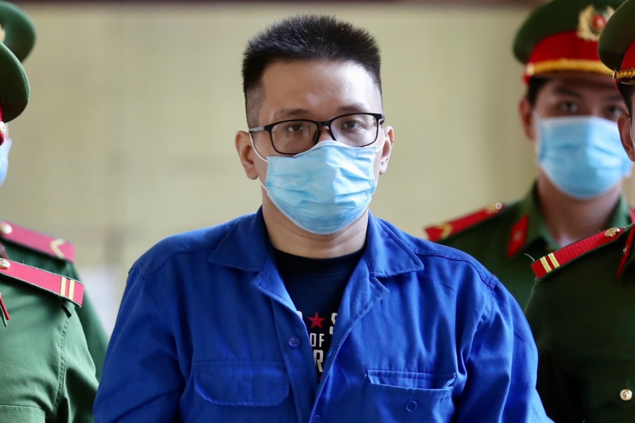 Bi cao Nham Hoang Khang hau toa vi cuong doat tai san hinh anh