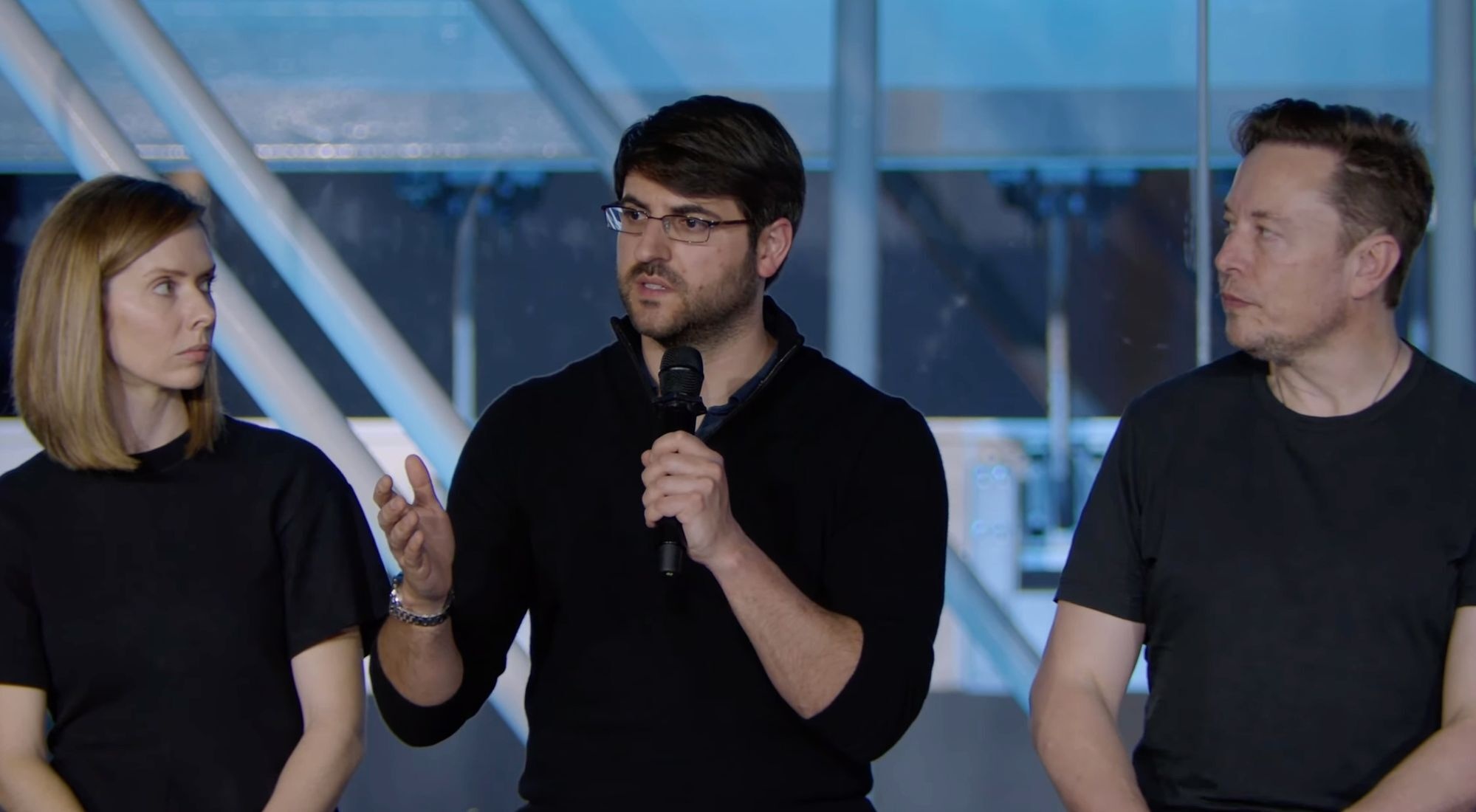 Nguoi thuc su khien Tesla 'cat canh' chi co 63 nguoi theo doi Twitter hinh anh