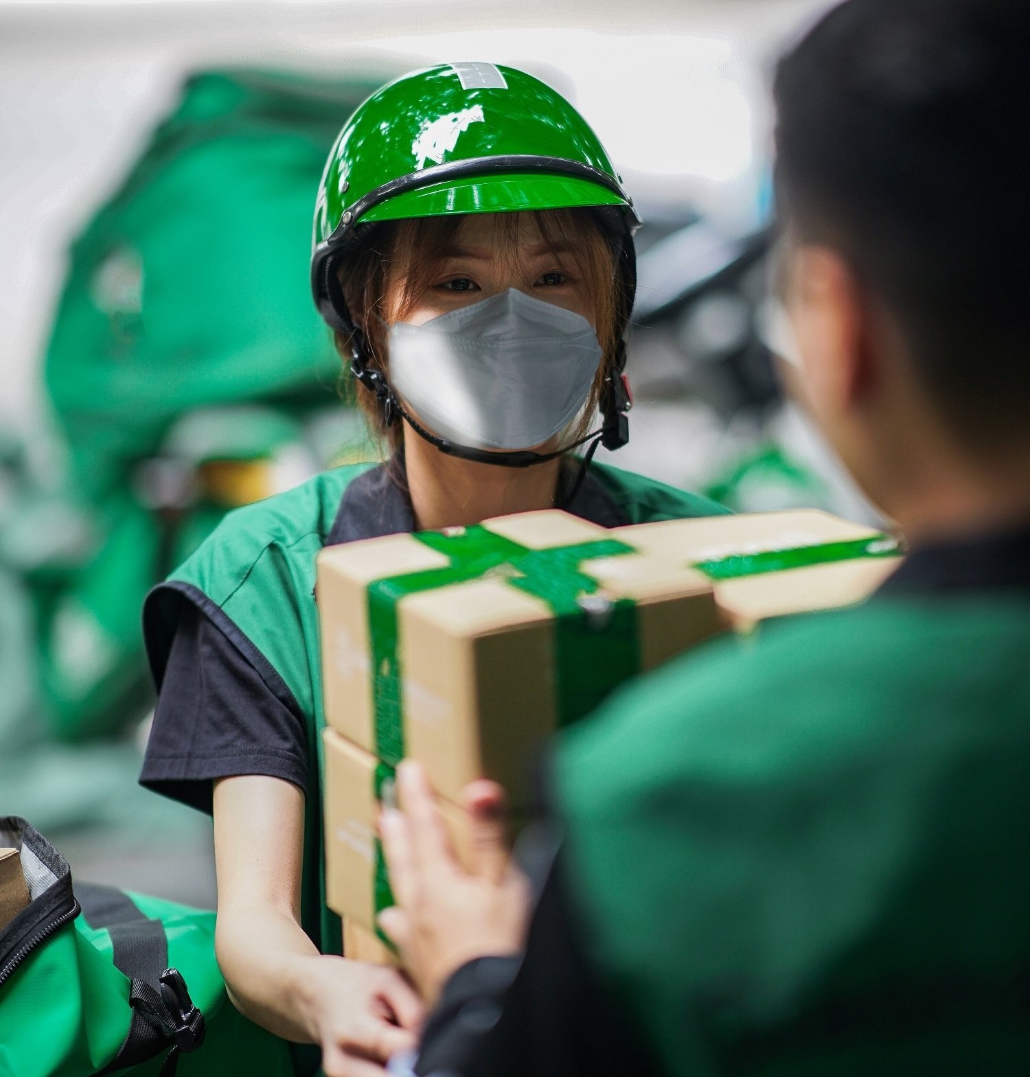 shipper duoc tiem vaccine anh 4