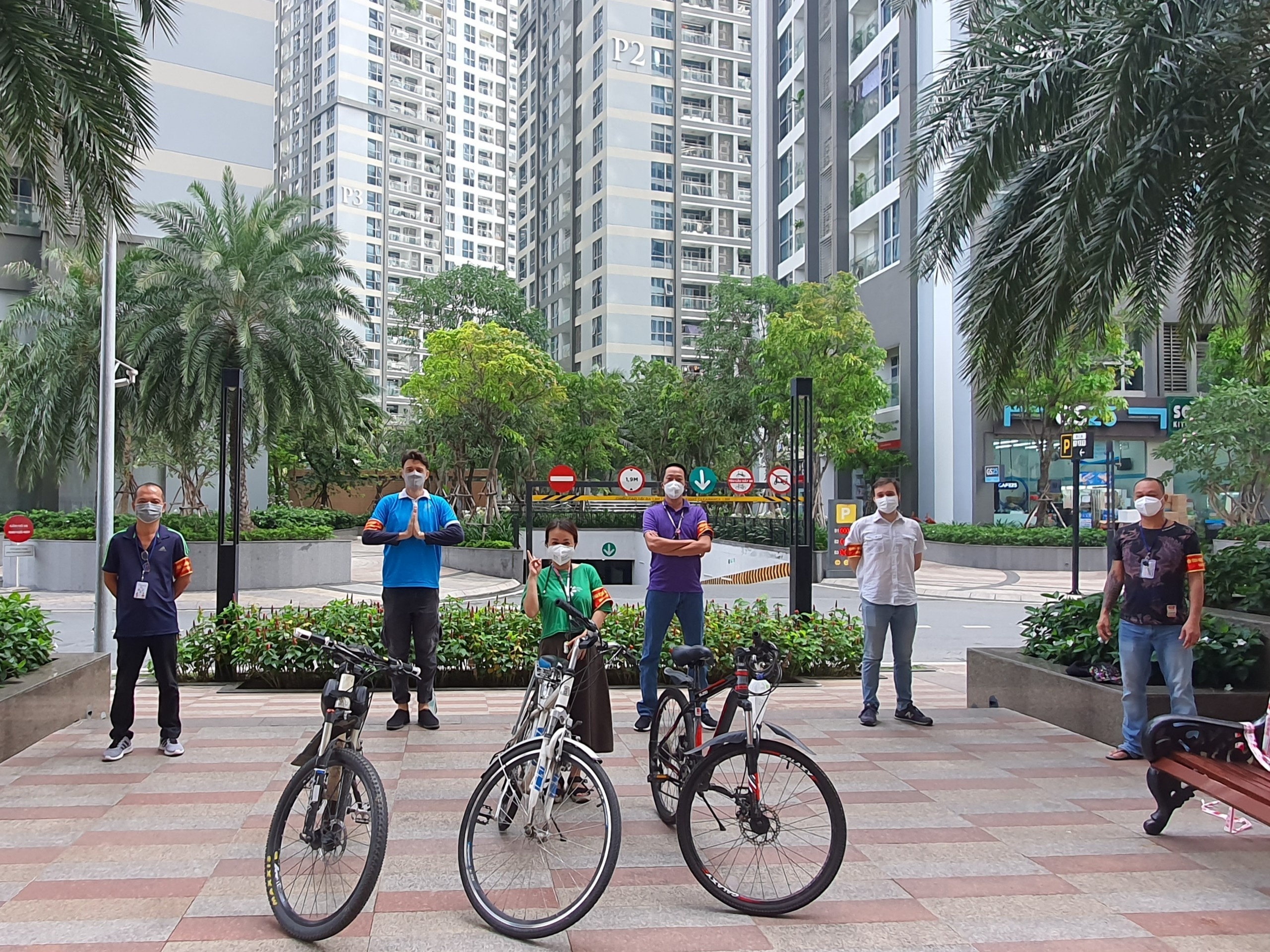 tinh nguyen vien o Vinhomes Central Park anh 3