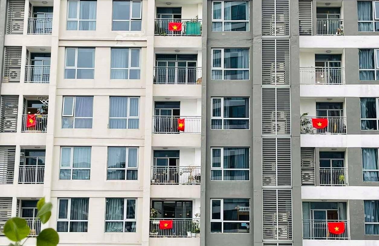 Tiec am nhac mung Quoc khanh cua cu dan Vinhomes Central Park hinh anh