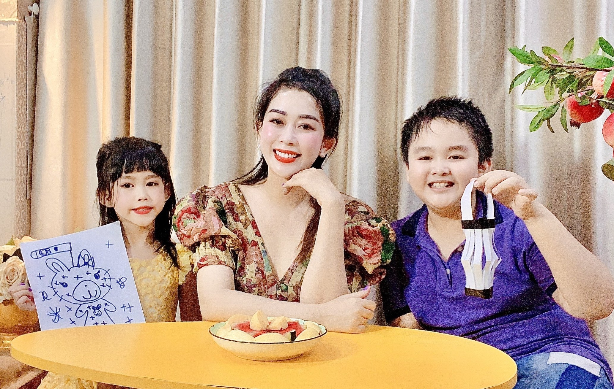 Cung con don Trung thu online dau tien o TP.HCM hinh anh