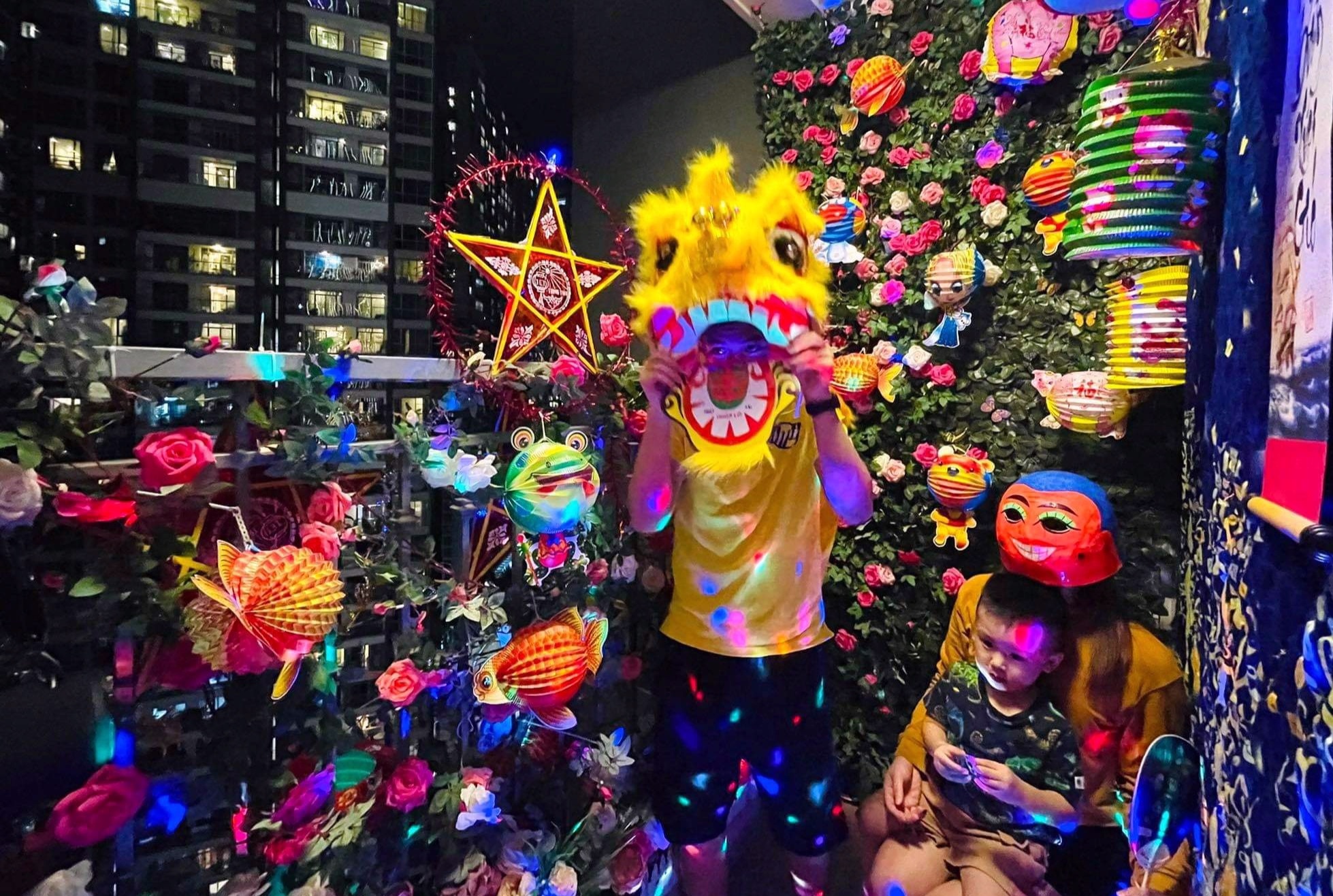 Tiec Trung thu gian cach tai Vinhomes Central Park hinh anh