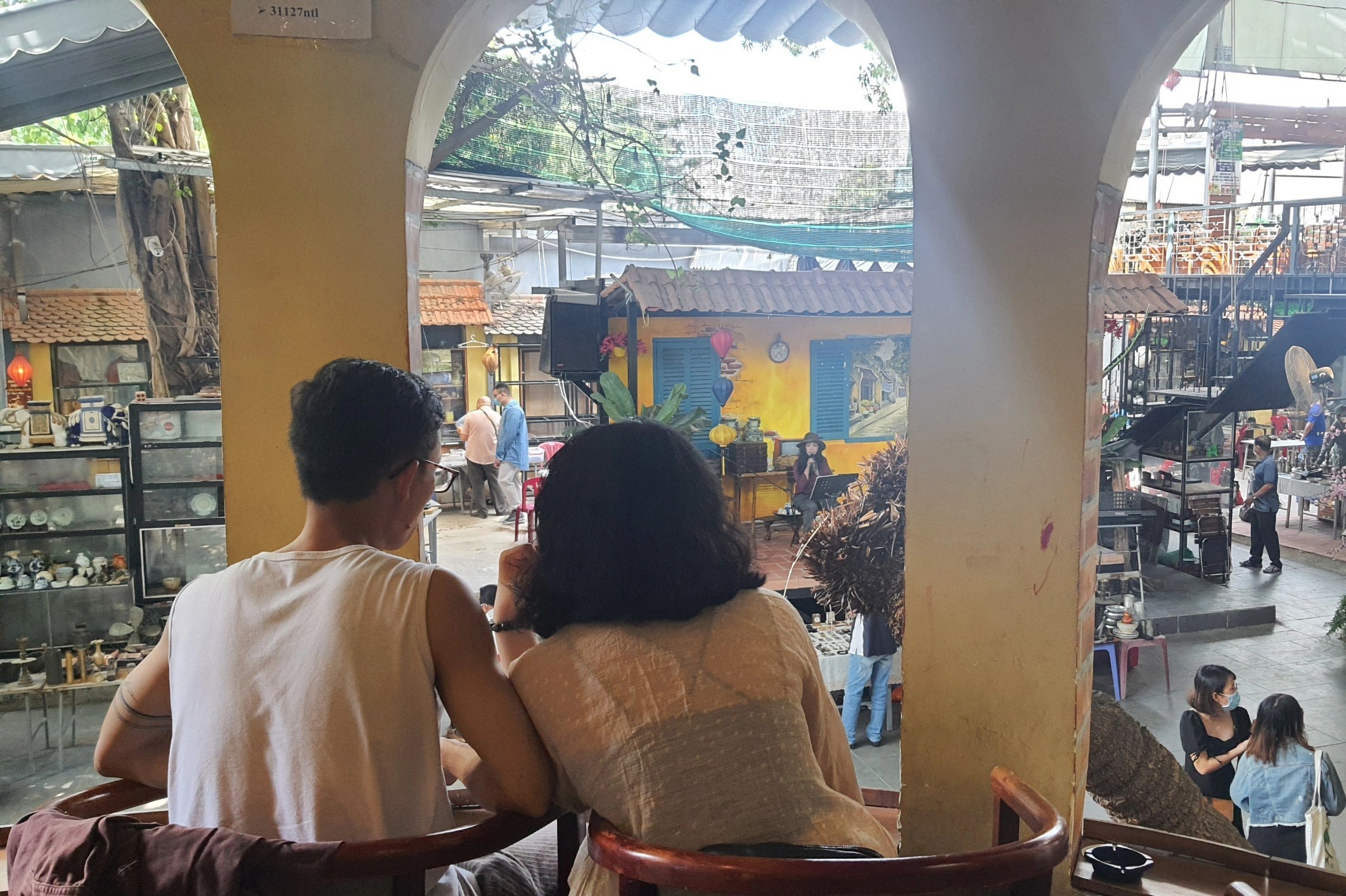 Cho do co o TPHCM anh 3