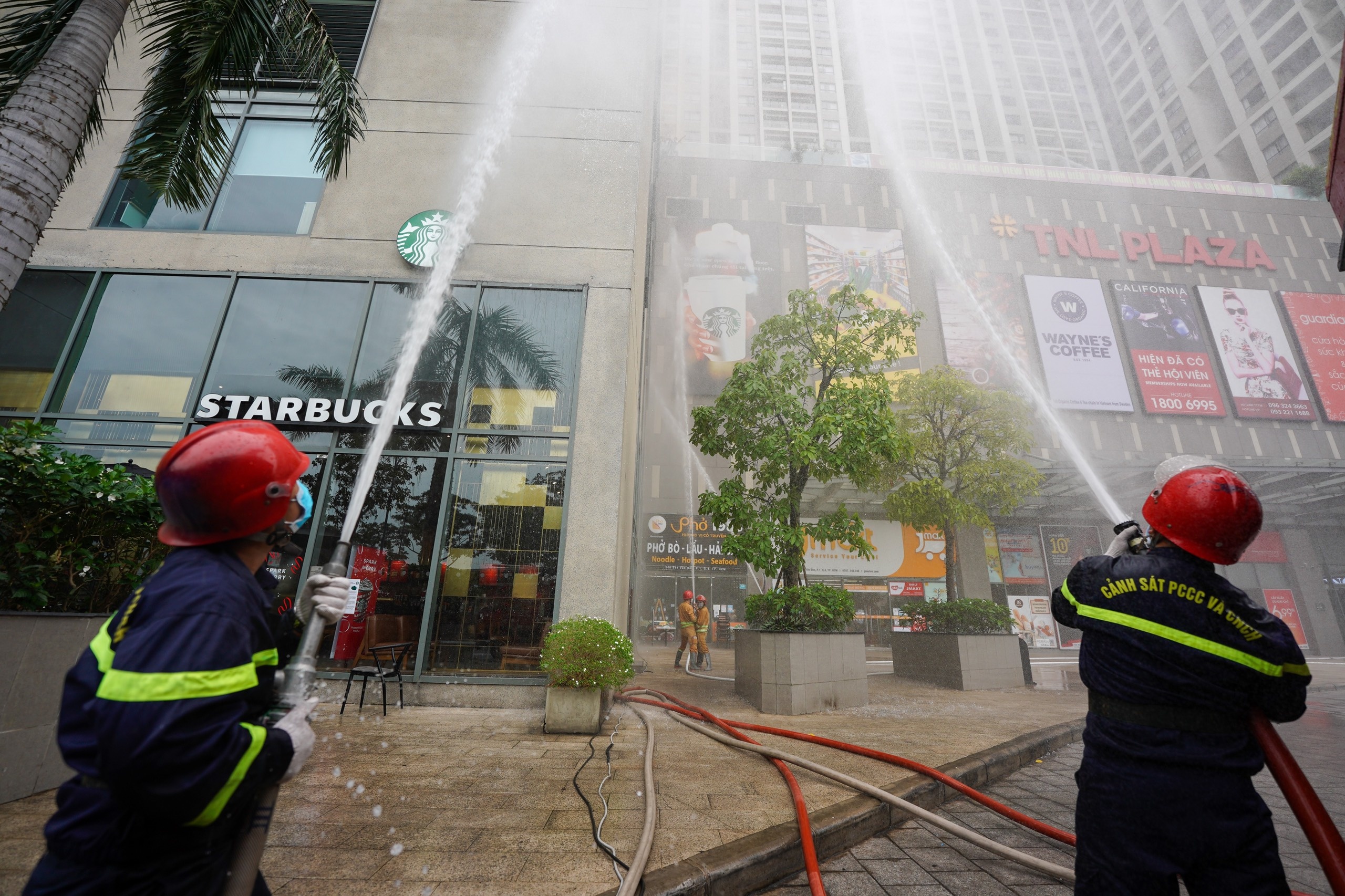 Dien tap chua chay tai can ho chung o TP.HCM anh 10