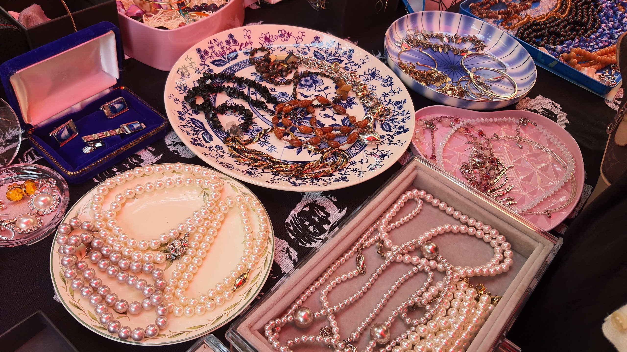 Thăm chợ vintage tại Thảo Điền ảnh 2 Tham cho vintage tai Thao Dien anh 2