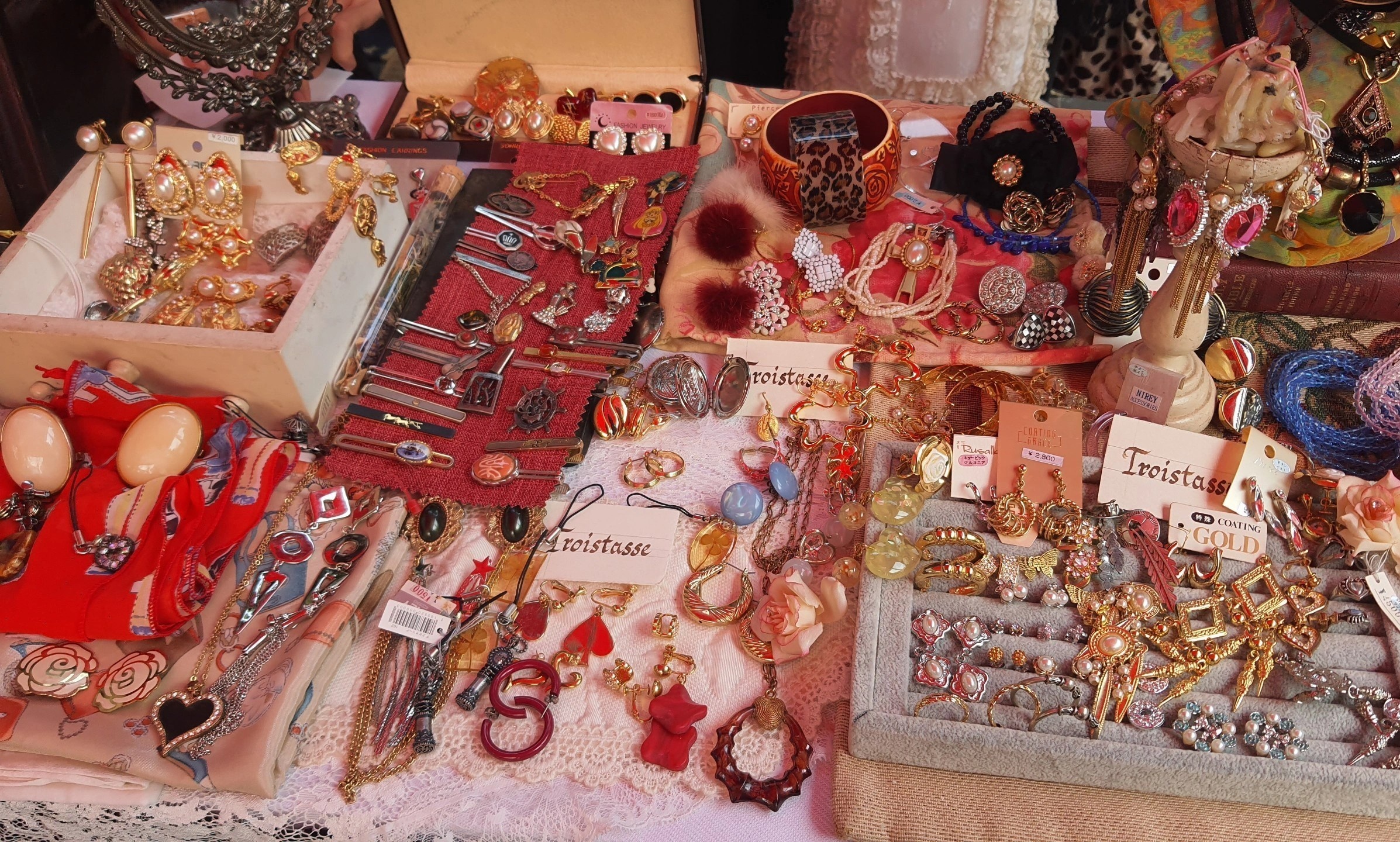 Thăm chợ vintage tại Thảo Điền ảnh 5 Tham cho vintage tai Thao Dien anh 5