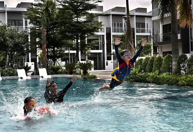 Ho boi canh nha, nhieu cu dan TP.HCM chua san sang nhay xuong hinh anh