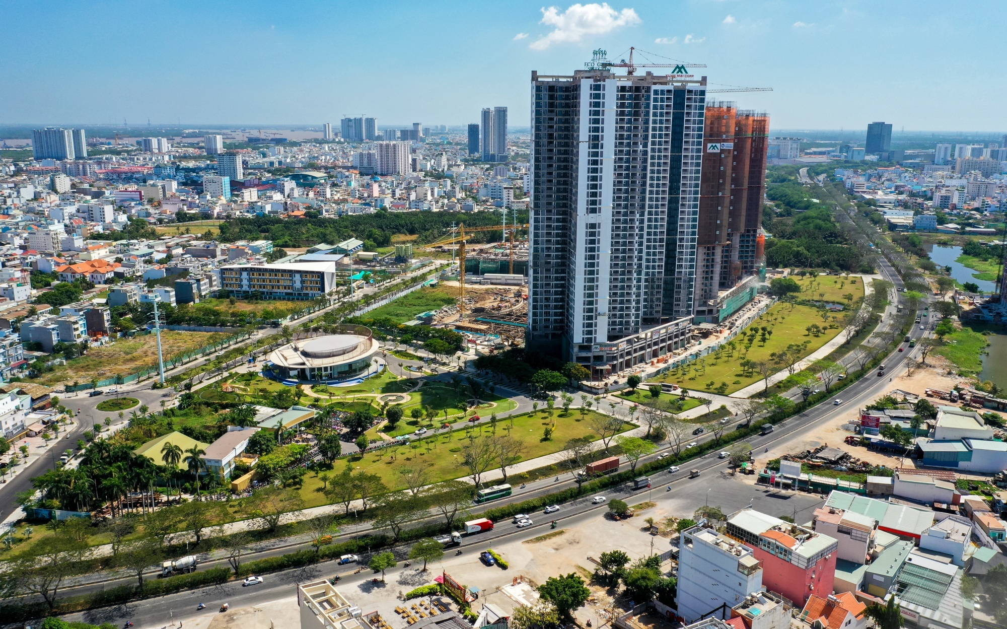 Mua chung cu nen chon tang thap hay cao? hinh anh