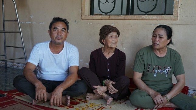 Me - con trung phung sau nua the ky hinh anh