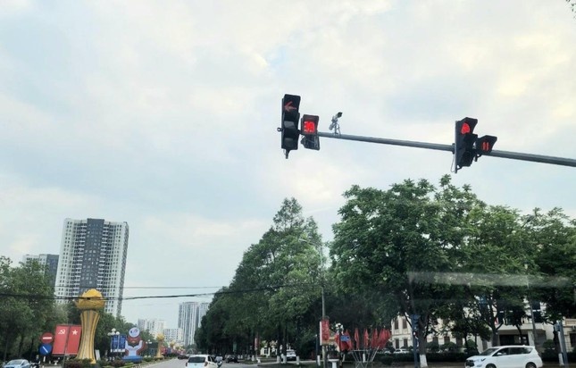 TP Bac Ninh noi gi ve viec mua 645 camera an ninh cao hon gia ban le? hinh anh