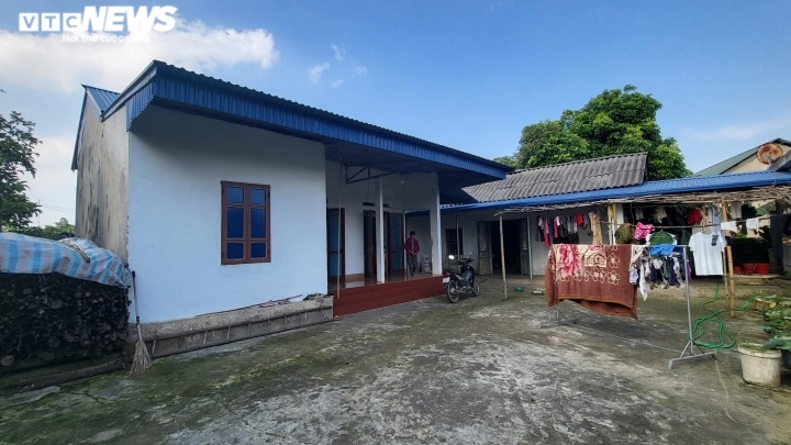 Bo me Trieu Quan Su noi gi khi con bi bat anh 1