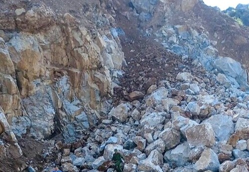 Kiem tra an toan sau no o mo da, 2 nguoi bi dat da de tu vong hinh anh