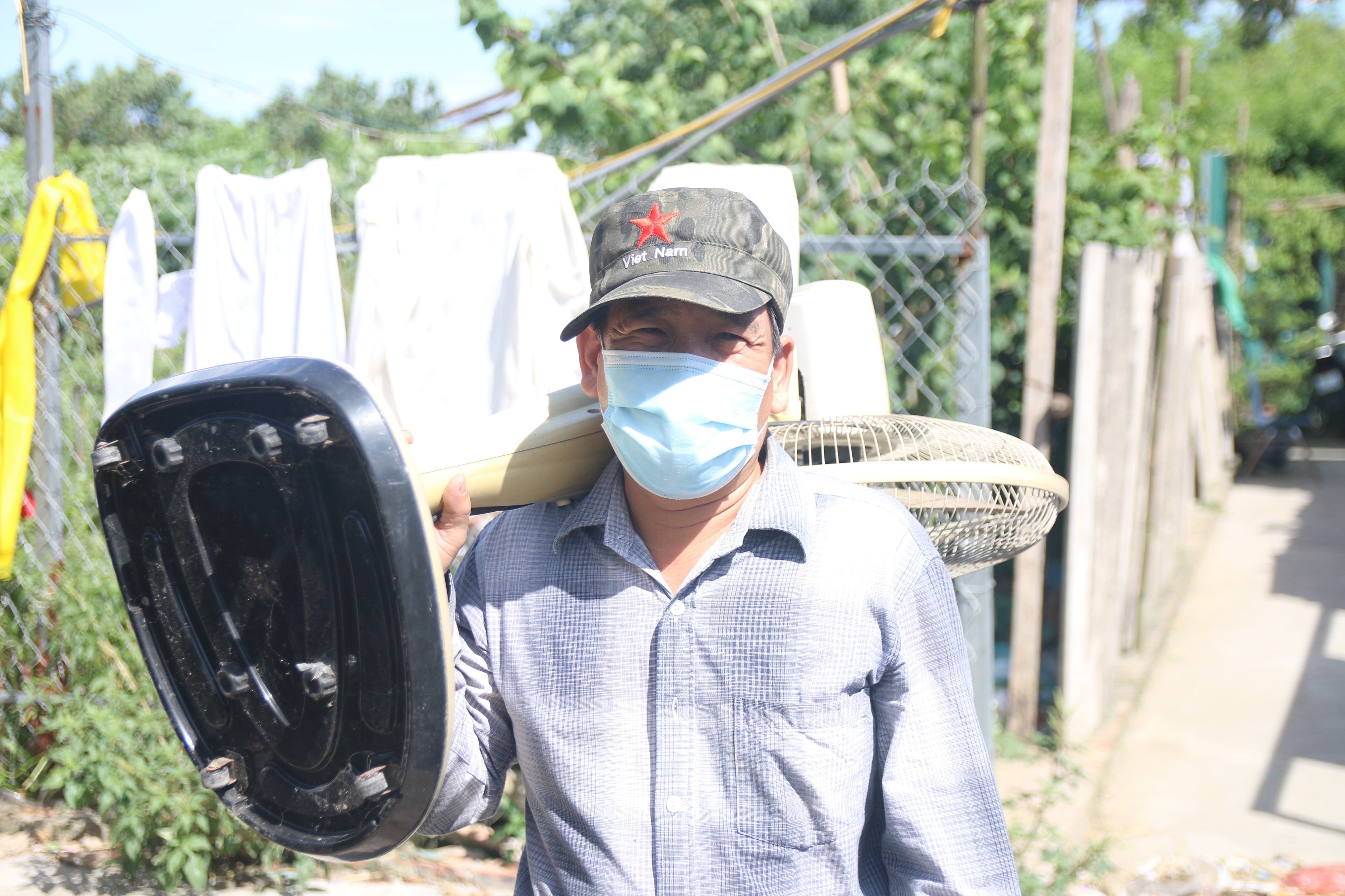 Nang nong keo dai, cac khu tro ngheo tai Ha Noi bien thanh 'chao lua' hinh anh
