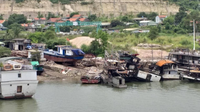 Chay 3 tau du lich o Quang Ninh anh 4