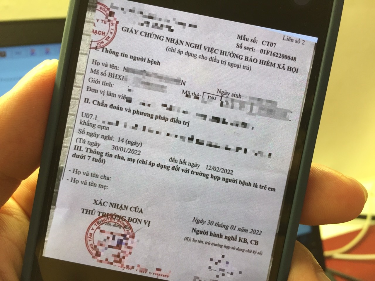 Dong Nai phat hien phong kham co dau hieu lam gia, ban giay nghi viec hinh anh