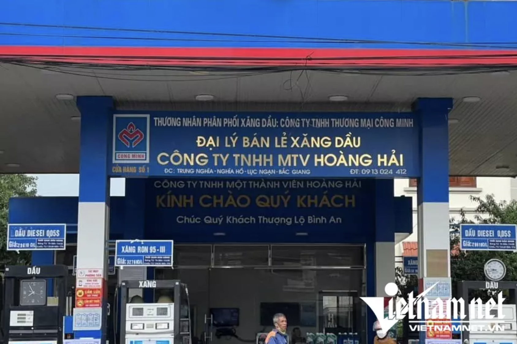 Dien bien moi vu do 500.000 dong tien xang,  hut ra chi duoc 9, 5 lit anh 1