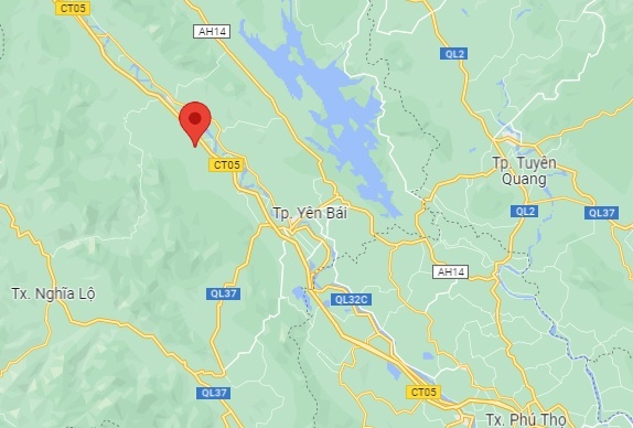 Dung do tai lan khan cap tren cao toc,  tai xe bi xe tai dam tu vong anh 2