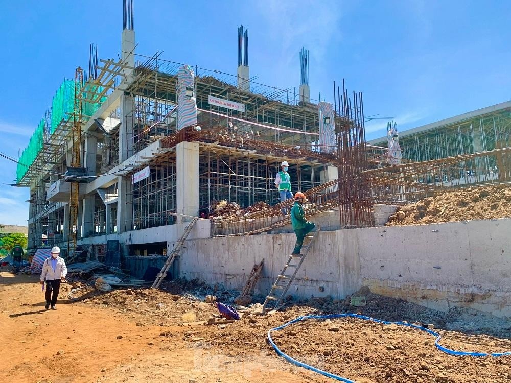 Hang loat du an tien ty o Ly Son cham tien do hinh anh