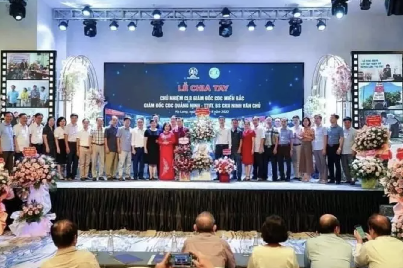 CDC Quang Ninh ly giai 'tiec nghi huu' tren du thuyen 5 sao anh 2