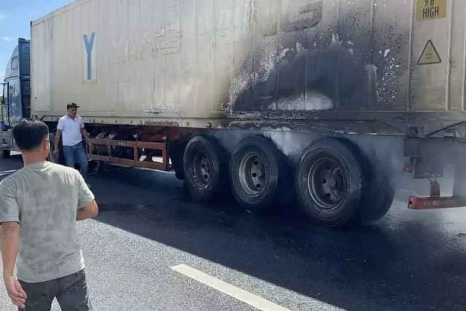 xe chay duoc ung cuu anh 3