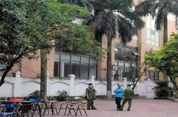 Nam sinh roi tu tang 26 khach san xuong dat hinh anh