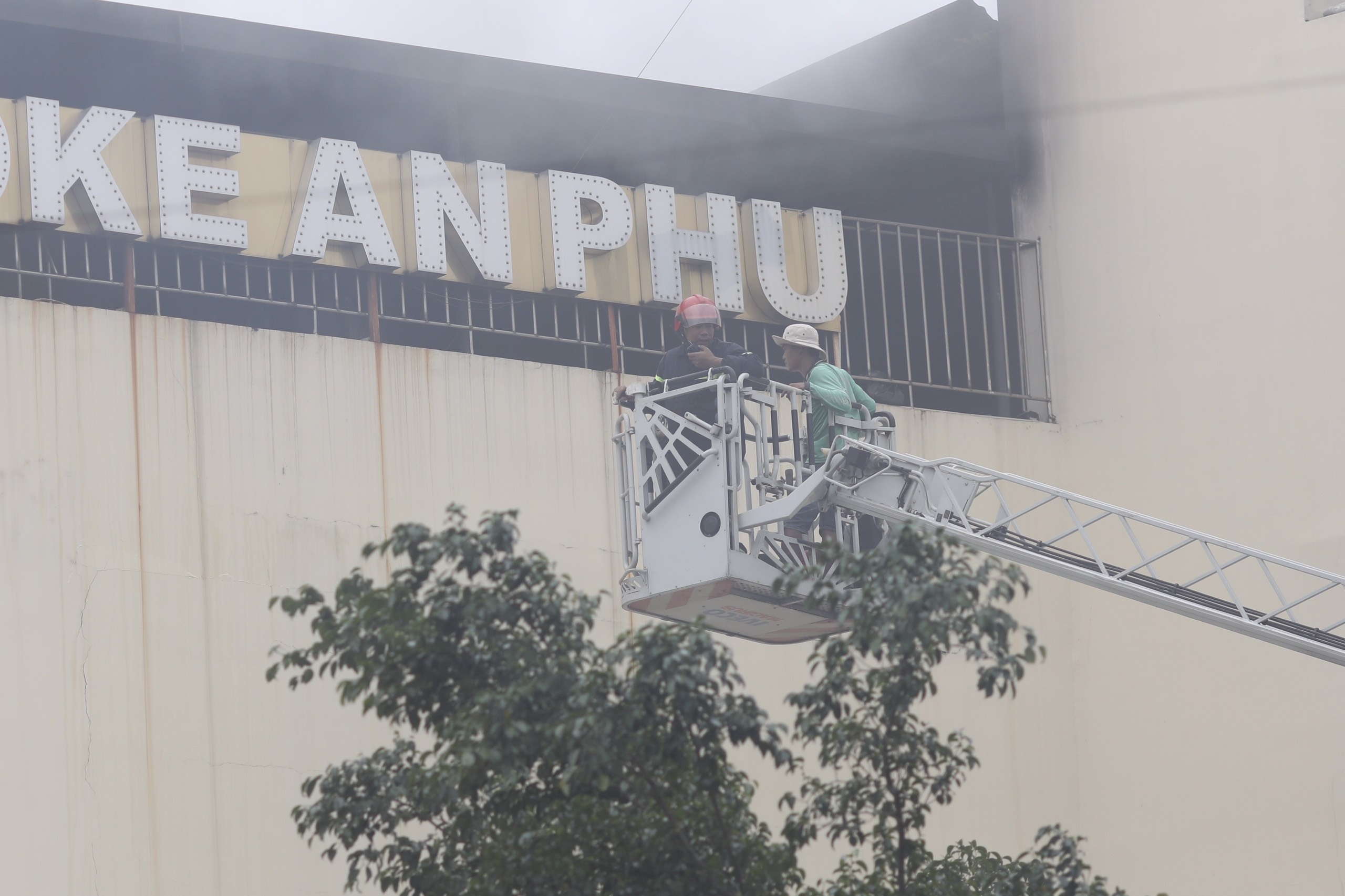 hien truong chay quan karaoke anh 7