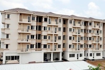 Nhieu can bo ve huu khong tra nha cong vu o vi tri ‘dat vang’ hinh anh