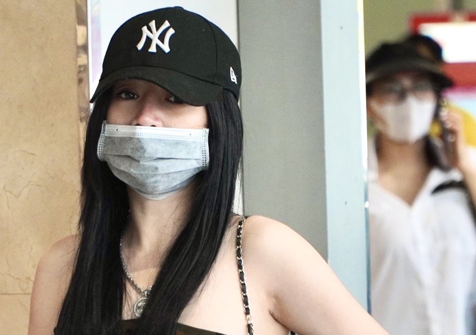 Dieu dong 300 tinh nguyen vien, san bay Tan Son Nhat thoat canh un u hinh anh