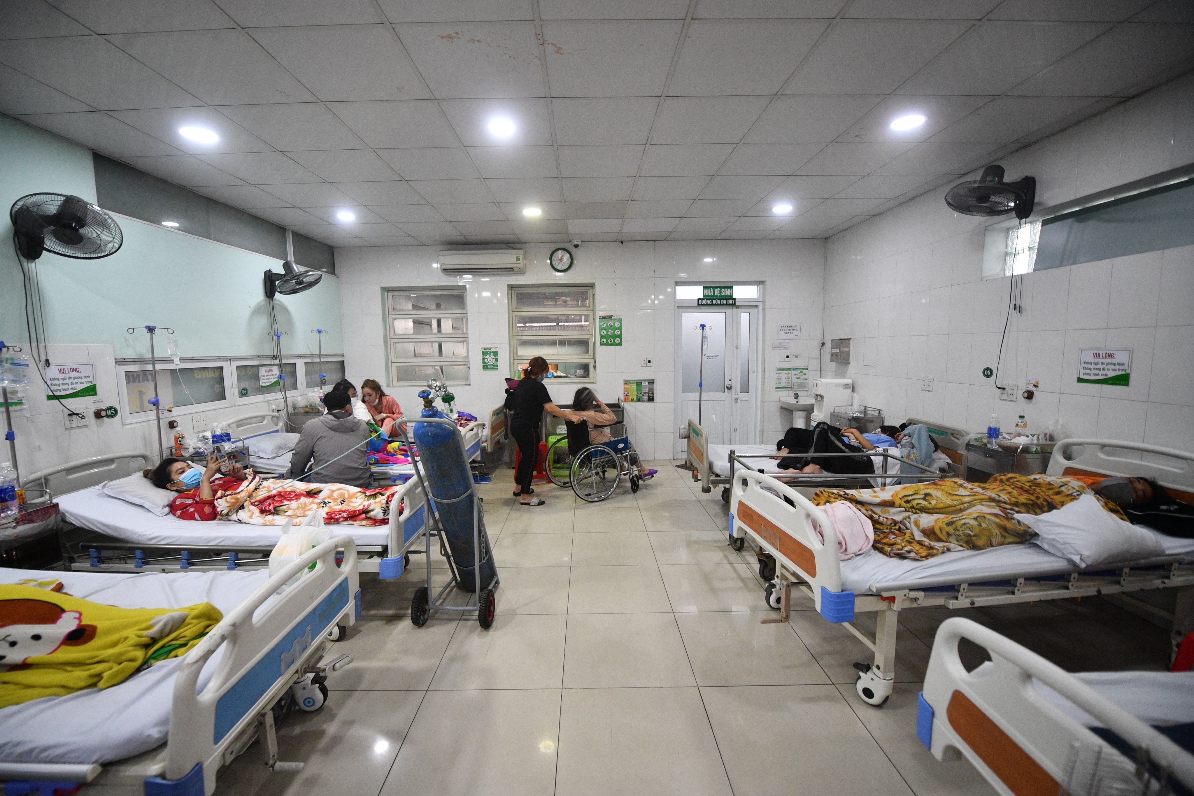 chay karaoke Binh Duong anh 1