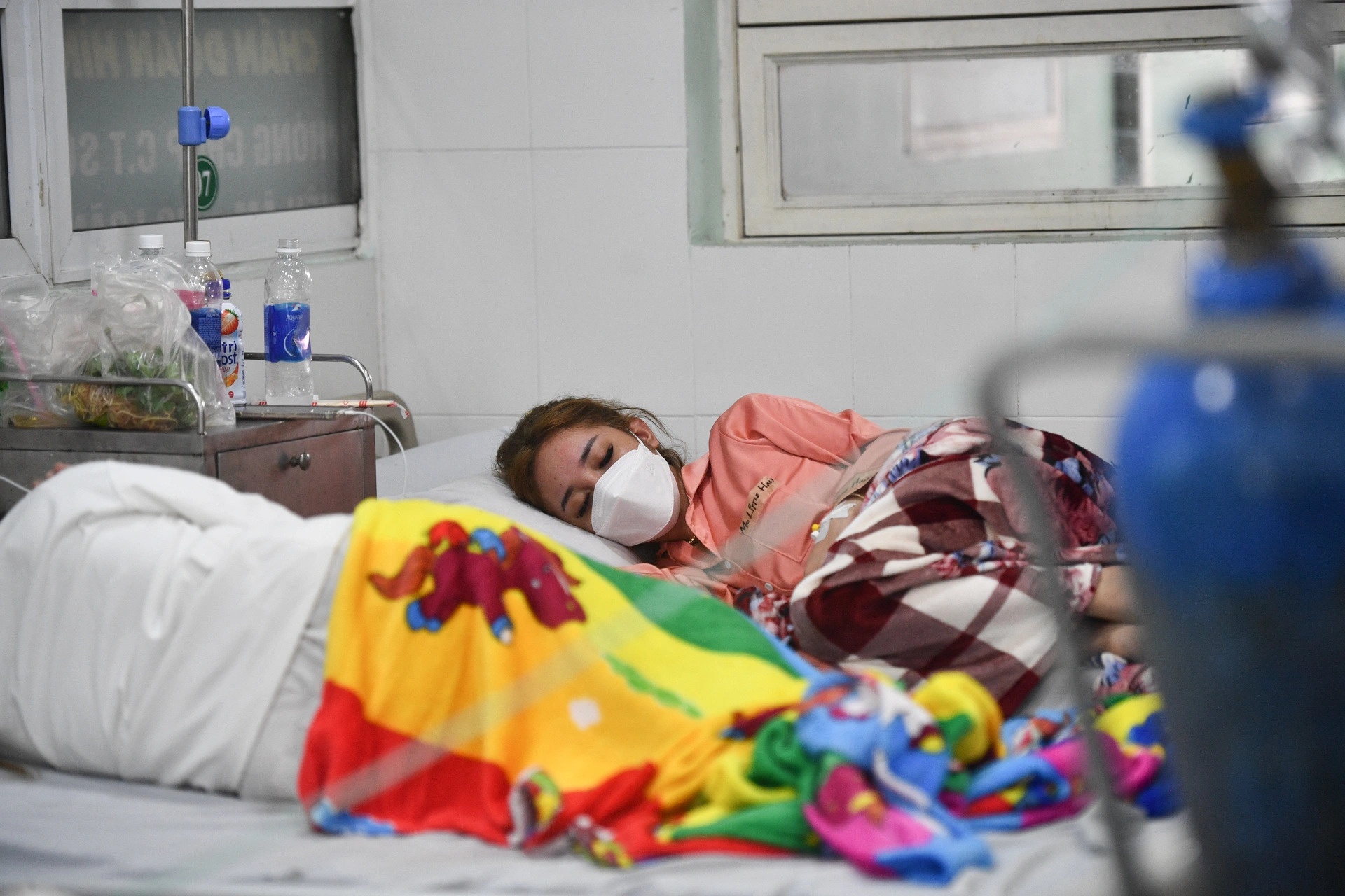 4 nguoi bi thuong nang trong vu chay karaoke An Phu da xuat vien hinh anh