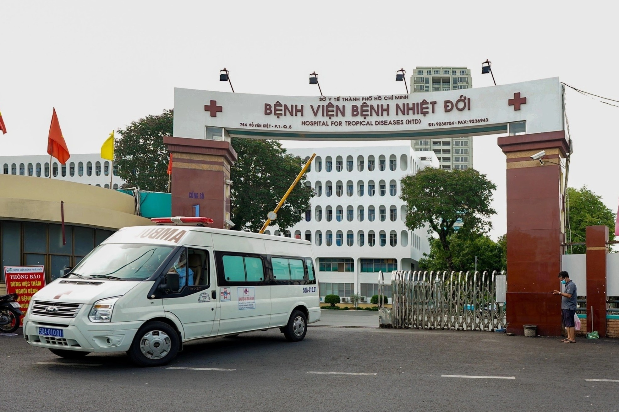 TP.HCM phat hien them ca dau mua khi ve tu Dubai hinh anh