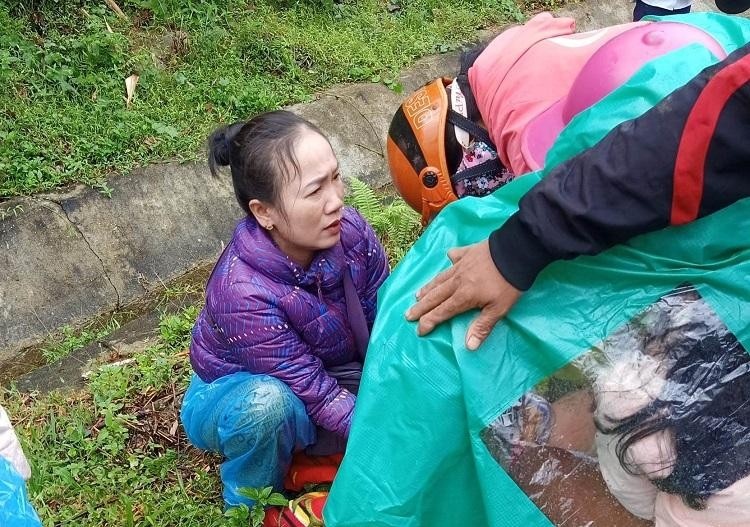 San phu o Quang Ngai vuot can ngay bia rung hinh anh