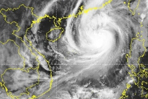 Bao so 7 - Nalgae dang o giai doan manh nhat hinh anh