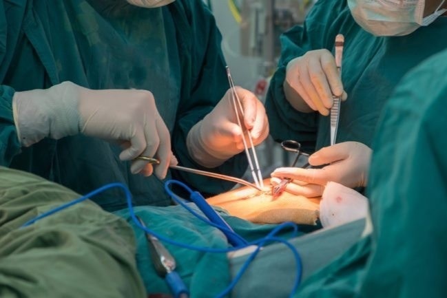 Trung tam tham my khien co gai tu vong tai TP.HCM da don di 6 ngay hinh anh